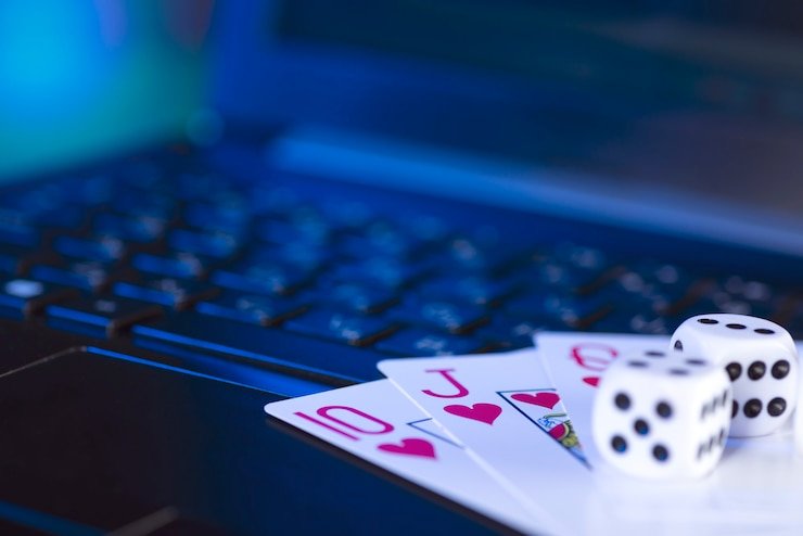 Pengingat privasi saat memakai fitur aplikasi